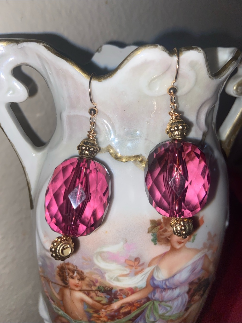5/$10❤️❤️❤️NEW Handmade Purple Faceted Acrylic Drop Earrings